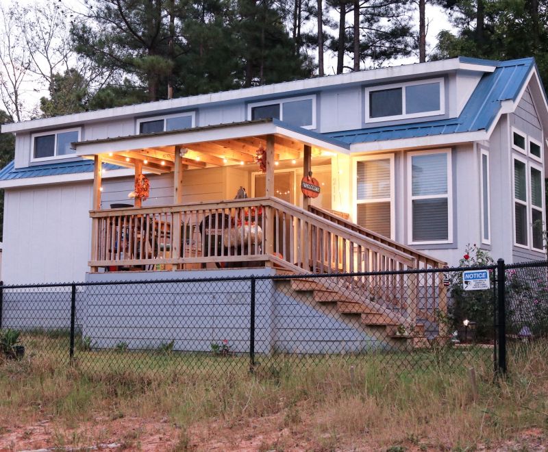 Enclosed Porch & Patio detail